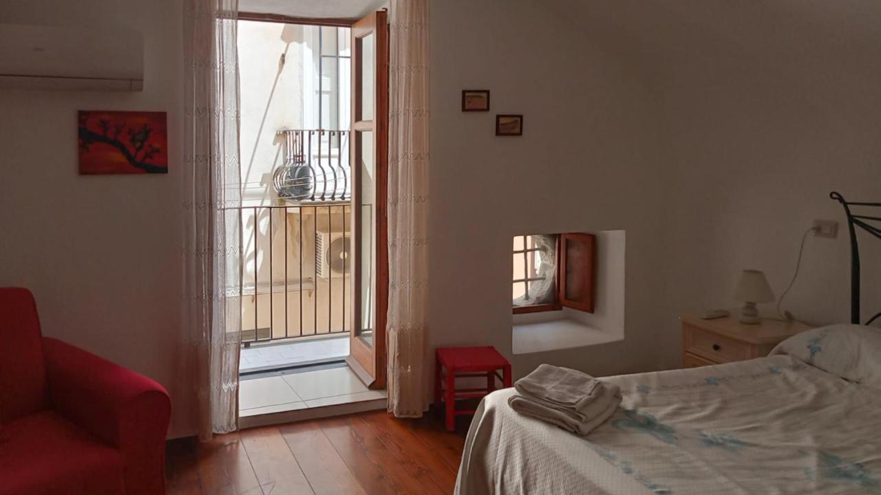 Casa Vacanza U Curtigghiu Lipari  Bagian luar foto