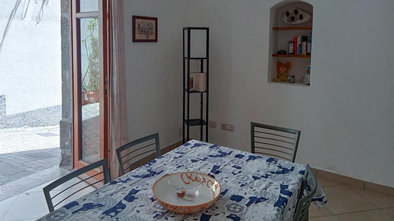 Casa Vacanza U Curtigghiu Lipari  Bagian luar foto